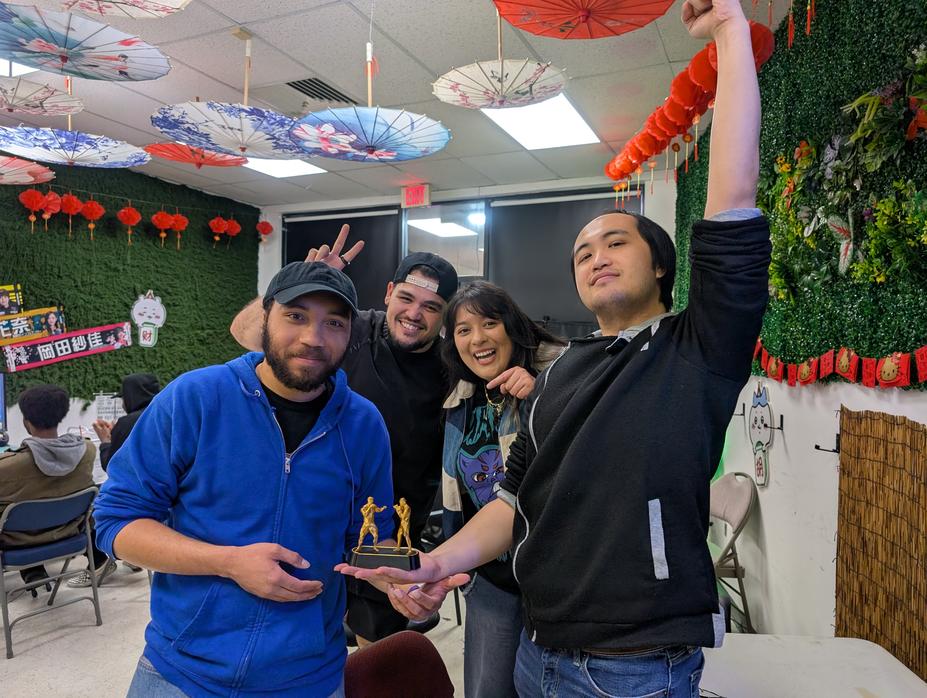 These Hands (right) poses with the trophy. Left: check, the runner-up. Rear: Naisu, Naenae.